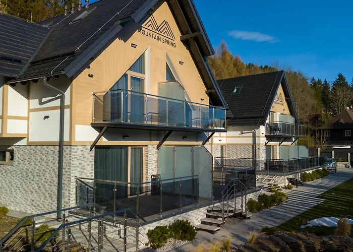 Mountain Spring 斯克拉斯卡波伦巴