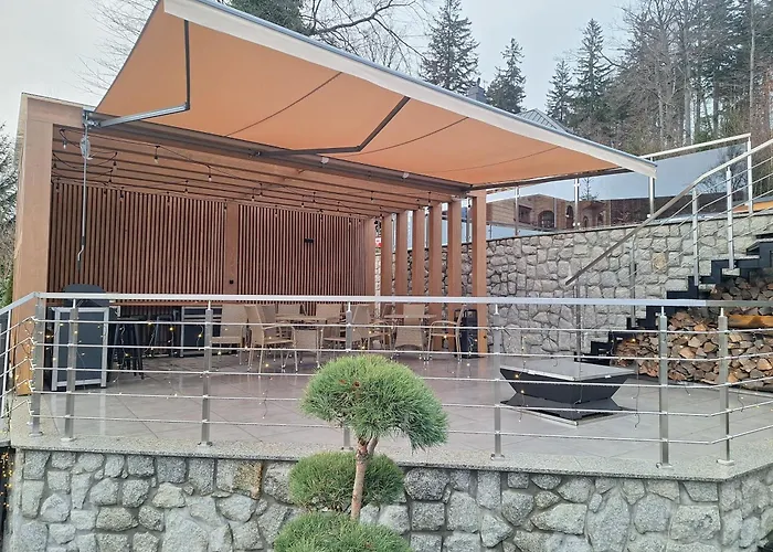 Mountain Spring 公寓 *