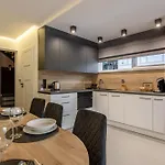 Mountain Spring- Premium 4-8 Os Z Jacuzzi, Sauna I Basenem W Cenie - Widok Na Gory Apartment *