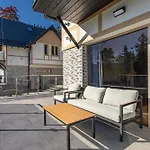 Mountain Spring- Premium 4-8 Os Z Jacuzzi, Sauna I Basenem W Cenie - Widok Na Gory *