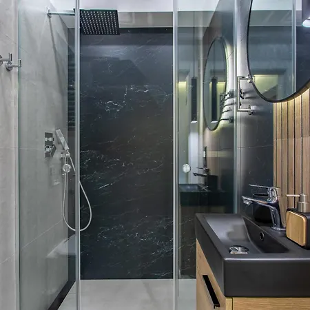 Mountain Spring- Premium 4-8 Os Z Jacuzzi, Sauna I Basenem W Cenie - Widok Na Gory