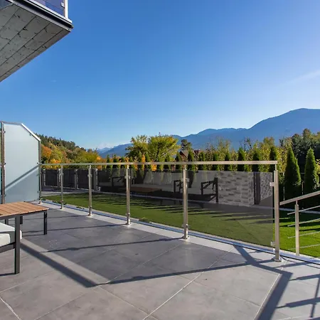 Mountain Spring- Premium 4-8 Os Z Jacuzzi, Sauna I Basenem W Cenie - Widok Na Gory