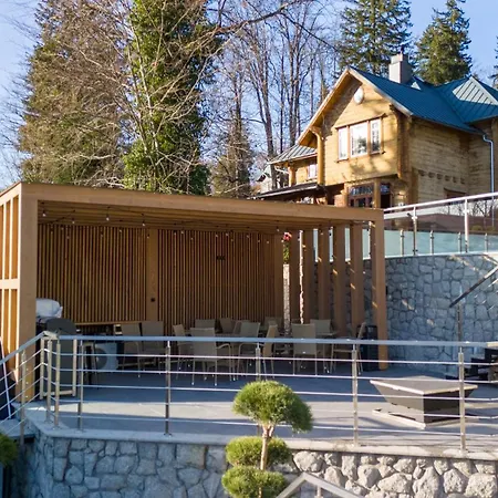 Апартаменты Mountain Spring- Premium 4-8 Os Z Jacuzzi, Sauna I Basenem W Cenie - Widok Na Gory