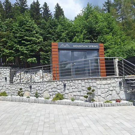 Mountain Spring- Premium 4-8 Os Z Jacuzzi, Sauna I Basenem W Cenie - Widok Na Gory